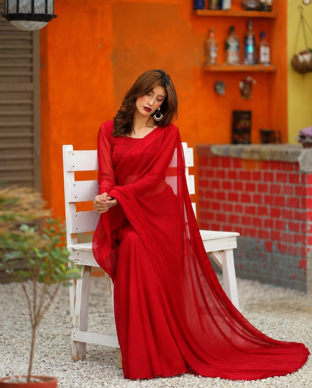 Mahjabeen Red Chiffon Saree